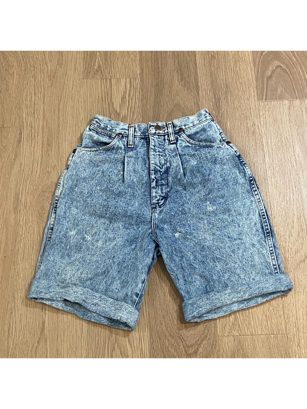 Vintage Wrangler Denim Shorts Acid Wash High Waist Junior’s Size 13